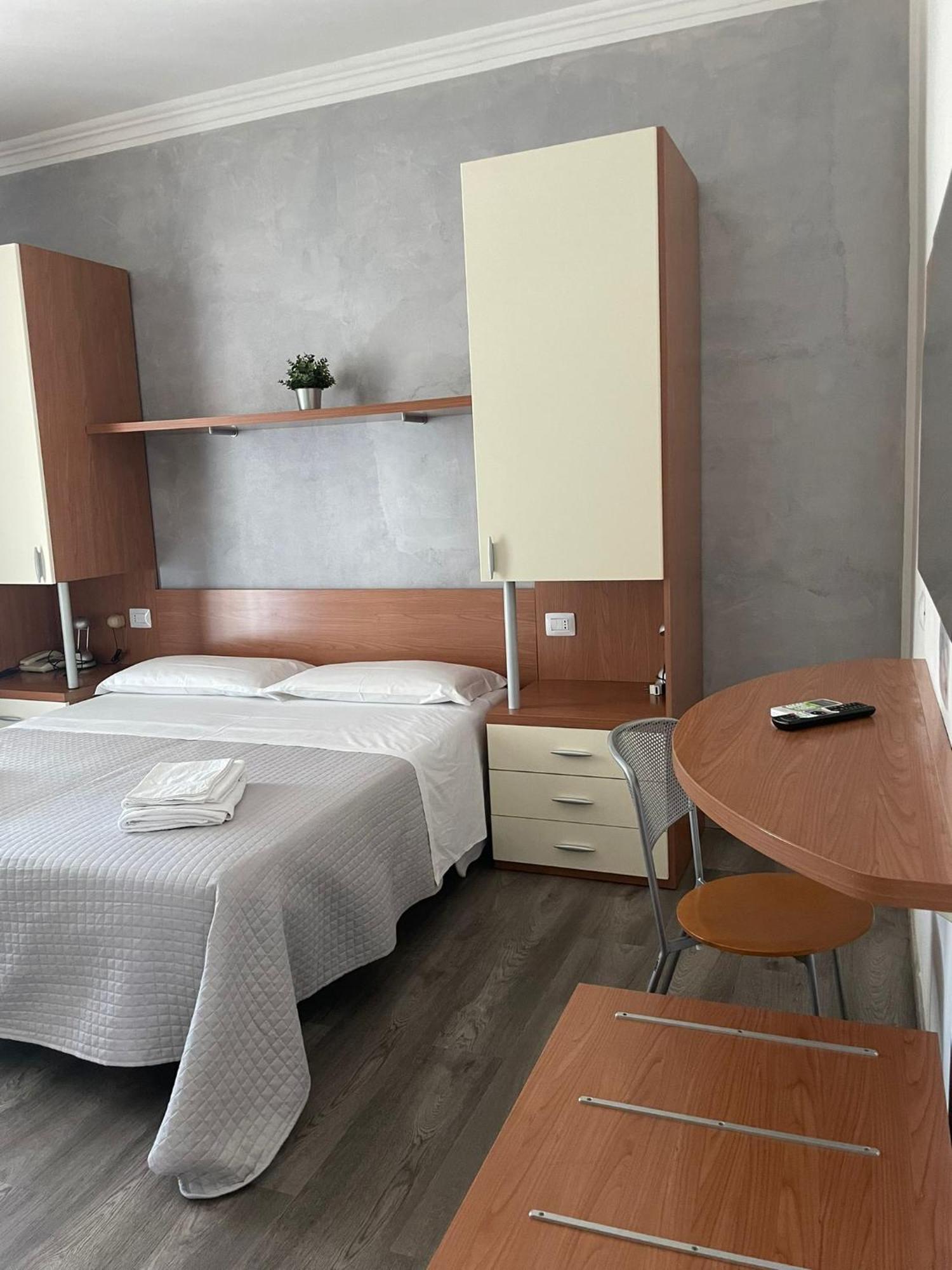 Hotel Hawaii Bed And Coffee Riccione