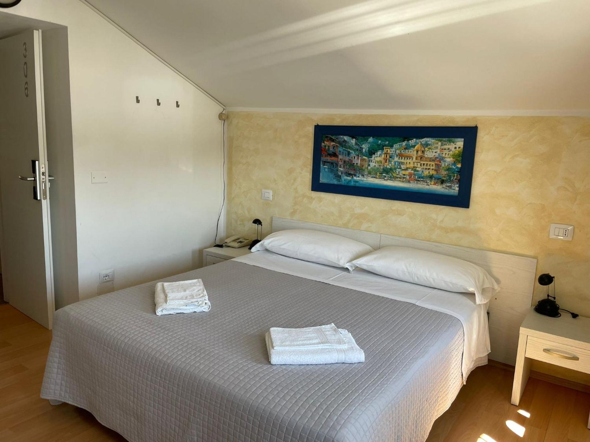 Hawaii Bed And Coffee Hotel 2*